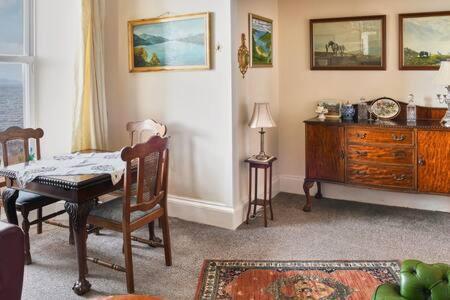 Host & Stay - Freshwater River View Данун Екстериор снимка