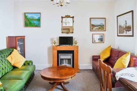 Host & Stay - Freshwater River View Данун Екстериор снимка